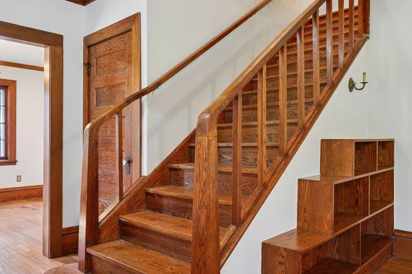 $280,200 | 491 Burlington Road, St. Paul, MN 55119