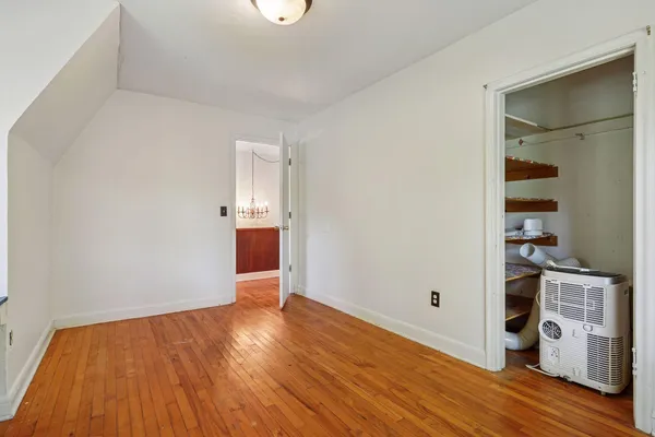 $280,200 | 491 Burlington Road, St. Paul, MN 55119