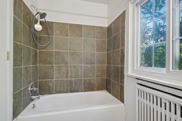 $280,200 | 491 Burlington Road, St. Paul, MN 55119