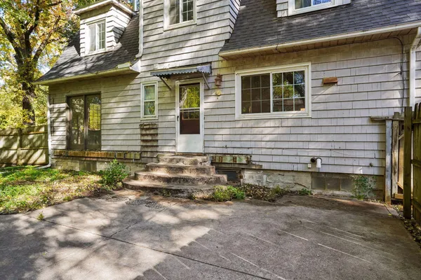 $280,200 | 491 Burlington Road, St. Paul, MN 55119