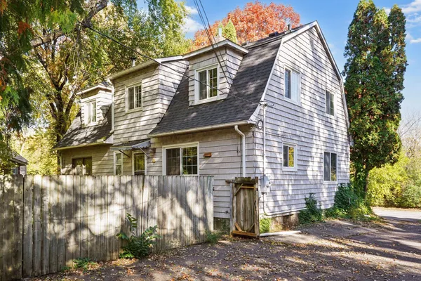 $280,200 | 491 Burlington Road, St. Paul, MN 55119