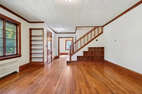 $250,000 | 491 Burlington Road, St. Paul, MN 55119