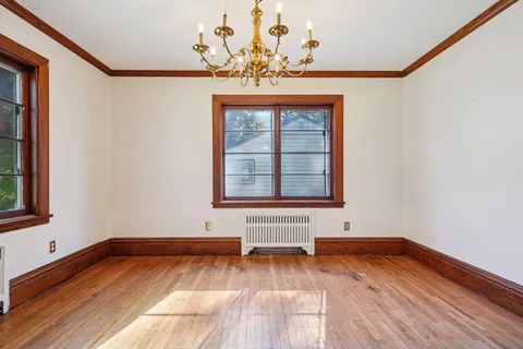 $250,000 | 491 Burlington Road, St. Paul, MN 55119