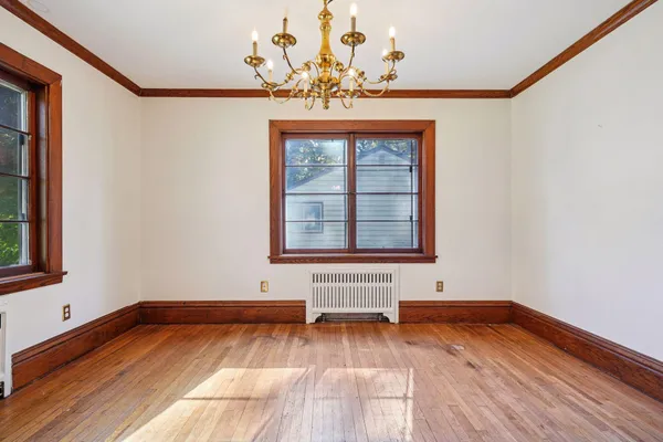 $280,200 | 491 Burlington Road, St. Paul, MN 55119