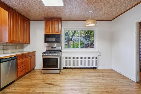 $250,000 | 491 Burlington Road, St. Paul, MN 55119