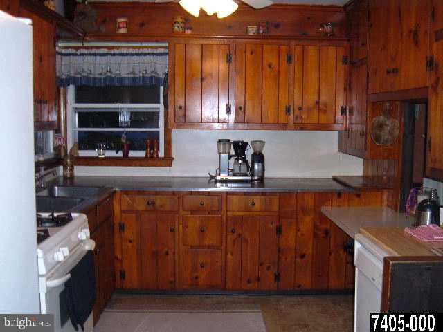 2175 Log Cabin Road York, PA 17408 - Photo 14 of 25