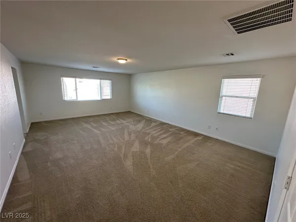 $2,950 | Undisclosed Address, Las Vegas, NV 89129