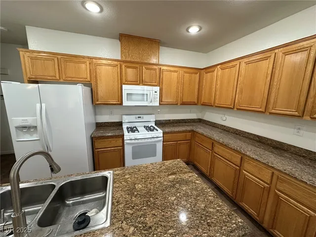 $2,950 | Undisclosed Address, Las Vegas, NV 89129