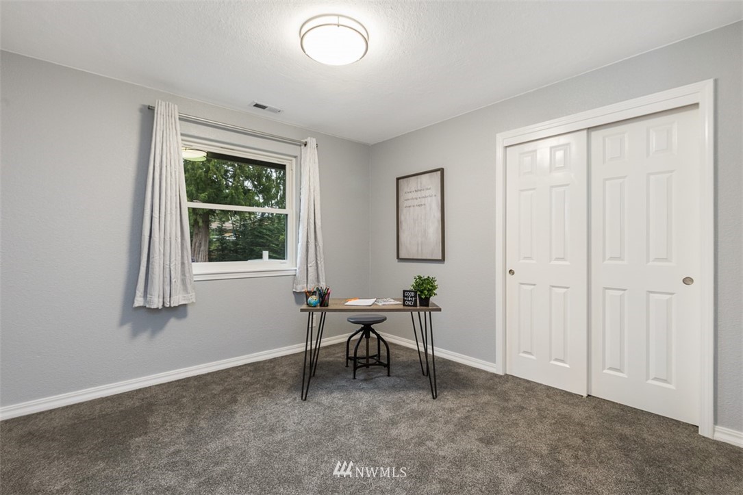 16622 186th Avenue Southeast Renton, WA 98058 - Photo 12 of 24 Gallery Image 12