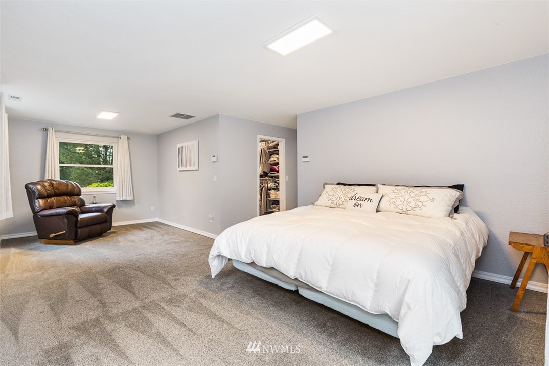 16622 186th Avenue Southeast Renton, WA 98058 - Photo 9 of 24 Gallery Image 9