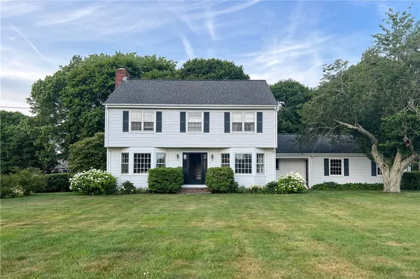 $924,900 | 9 South Drive, Middletown, RI 02842