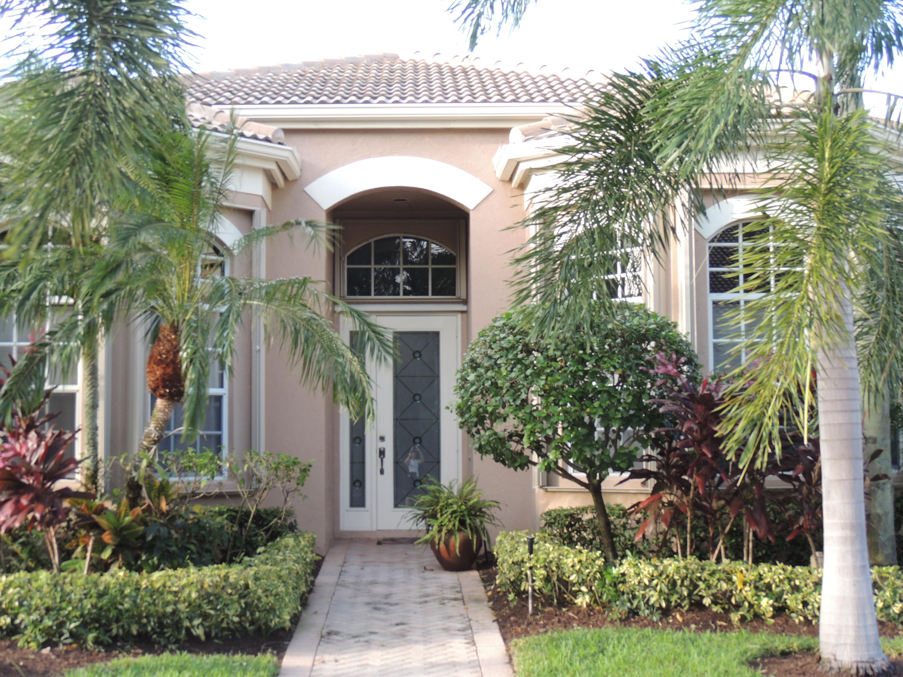 4281 Northwest 63rd Place Boca Raton, FL 33496 - Photo 3 of 44 LOVELY GRAND ENTRY W/ ETCHED GLASS DOOR