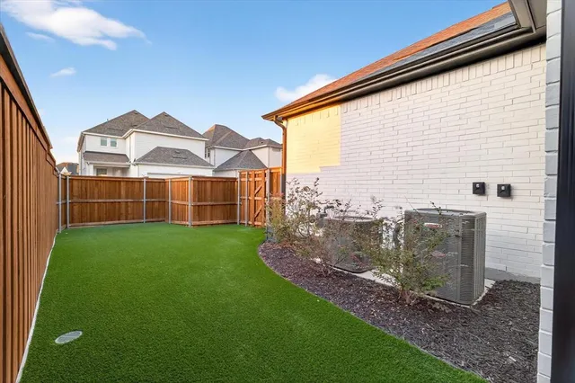 $749,000 | 15562 Fringe Tree Road, Frisco, TX 75035