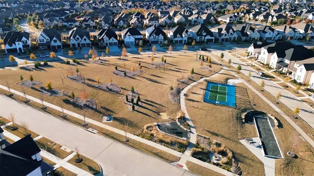 $749,000 | 15562 Fringe Tree Road, Frisco, TX 75035