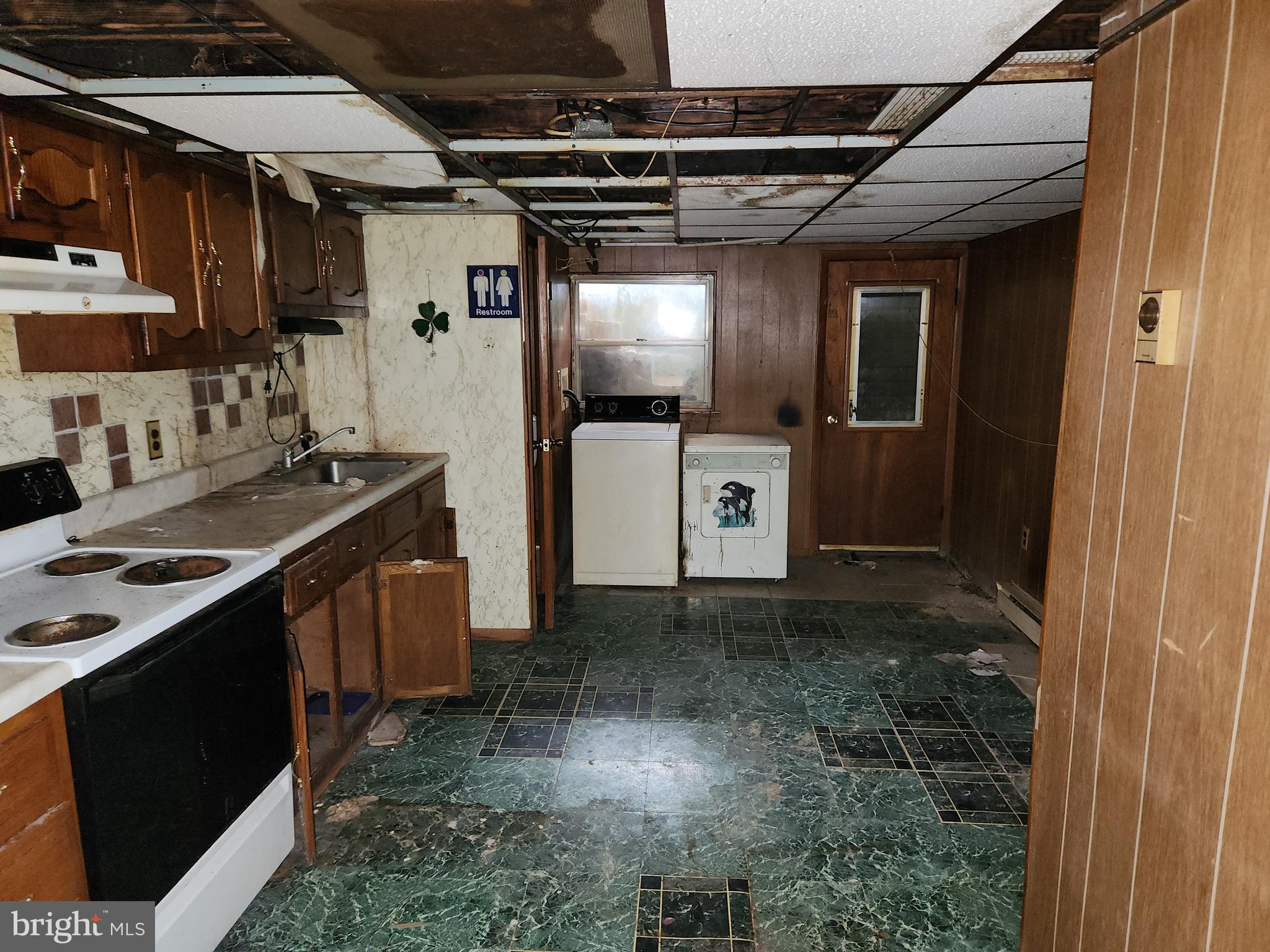 323 South Lehigh Street Baltimore, MD 21224 - Photo 13 of 22