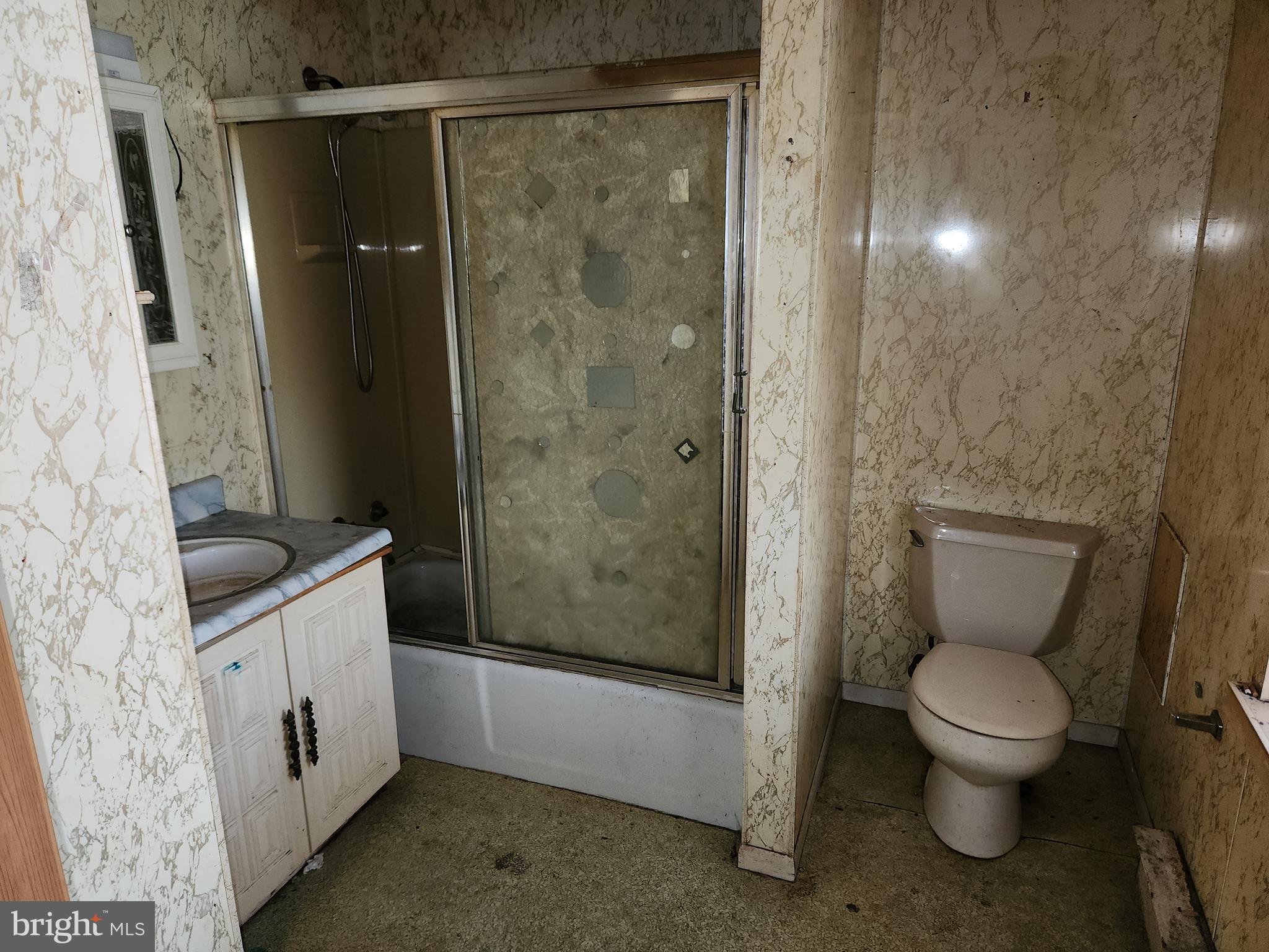 323 South Lehigh Street Baltimore, MD 21224 - Photo 7 of 22