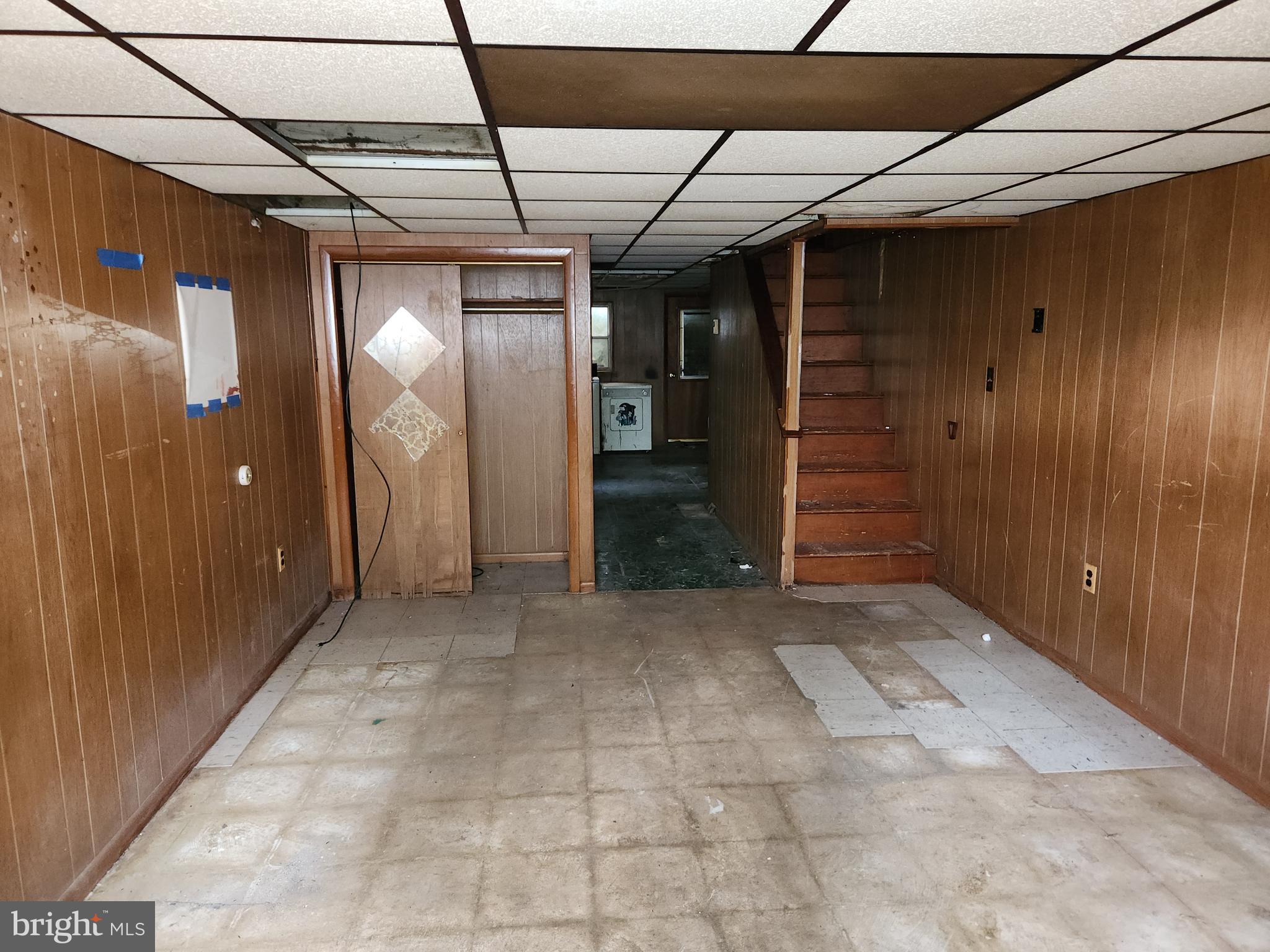 323 South Lehigh Street Baltimore, MD 21224 - Photo 10 of 22