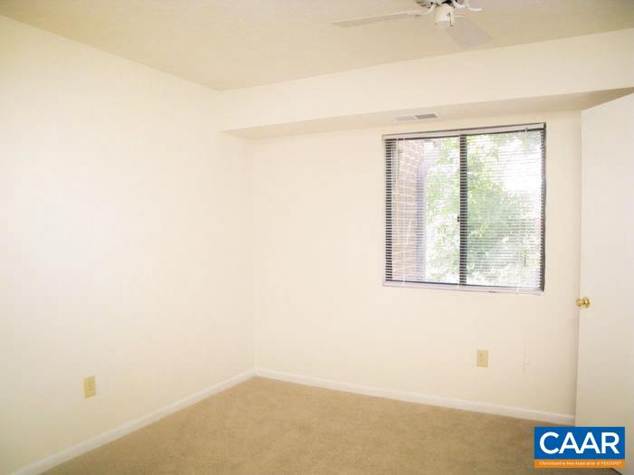 112 Turtle Creek Road, Unit 2 Charlottesville, VA 22901 - Photo 5 of 8 Gallery Image 5