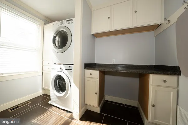 $369,000 | 240 Wadas Avenue, Upper Darby, PA 19082