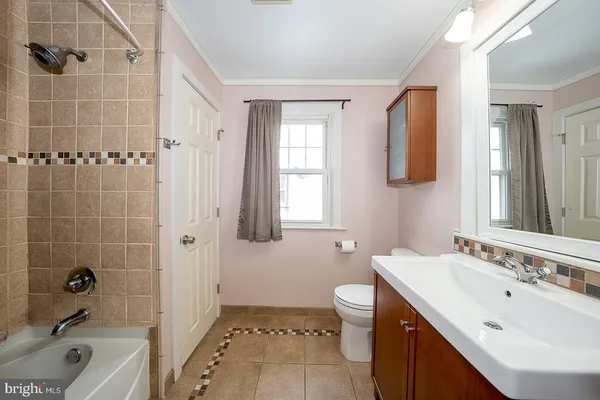 $369,000 | 240 Wadas Avenue, Upper Darby, PA 19082