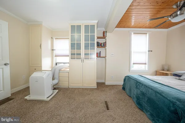 $369,000 | 240 Wadas Avenue, Upper Darby, PA 19082