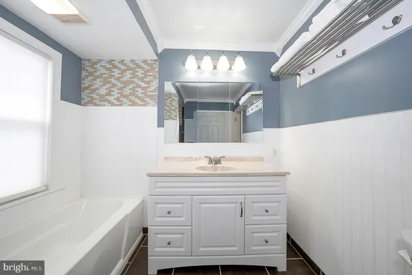 $369,000 | 240 Wadas Avenue, Upper Darby, PA 19082