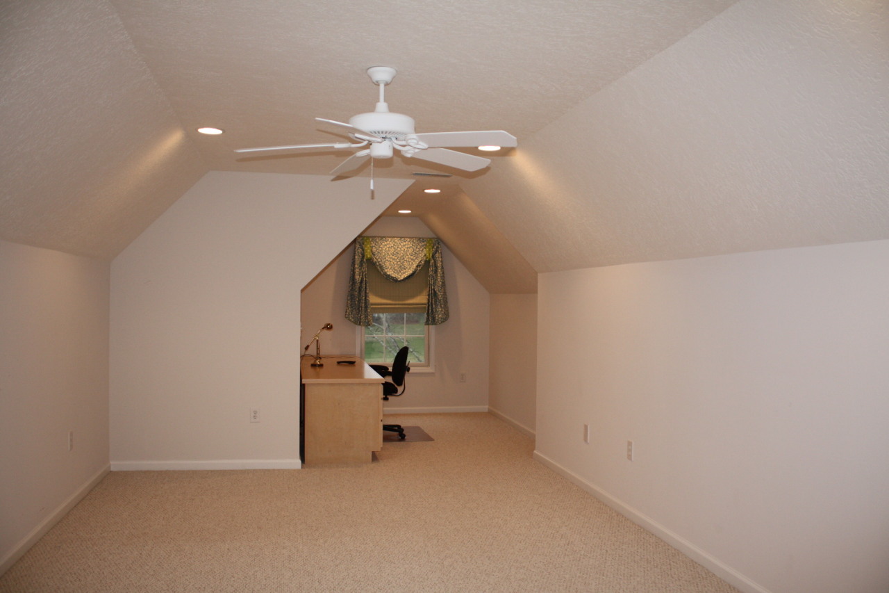 3335 Torrey Pines Circle Riner, VA 24149 - Photo 8 of 19 Smith-bath 3Torrey Pines 036