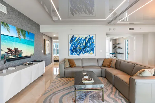 $14,000 | 3101 South Ocean Drive, Unit 901, Hollywood, FL 33019