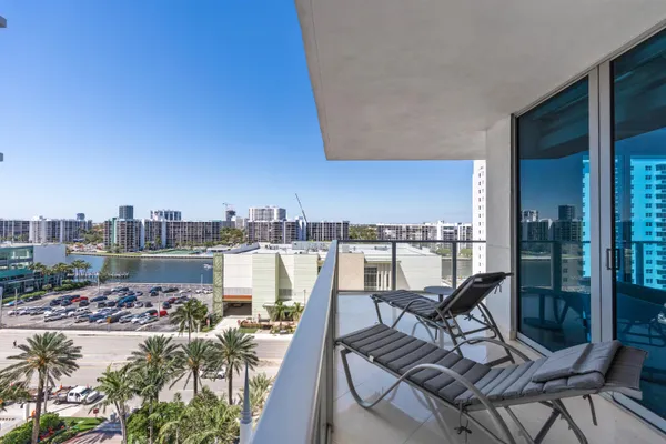 $14,000 | 3101 South Ocean Drive, Unit 901, Hollywood, FL 33019