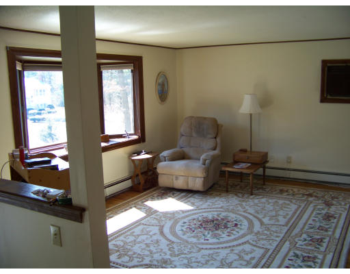26 Barton Road Foxboro, MA 02035 - Photo 8 of 15 Gallery Image 8