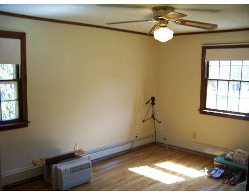 26 Barton Road Foxboro, MA 02035 - Photo 9 of 15 Gallery Image 9