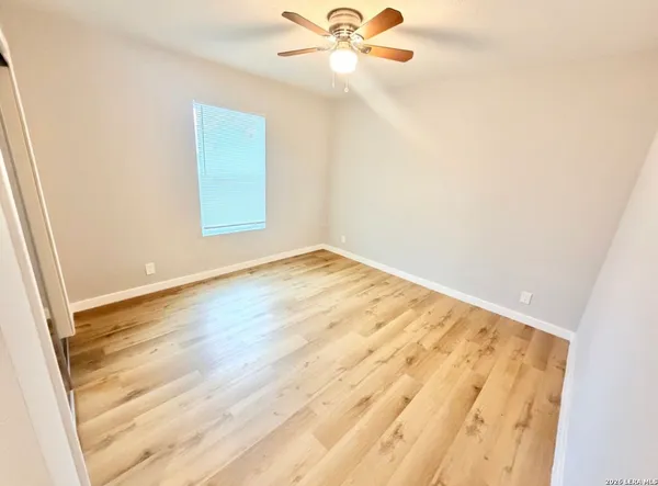 $2,575 | 1126 West Lullwood Avenue, San Antonio, TX 78201