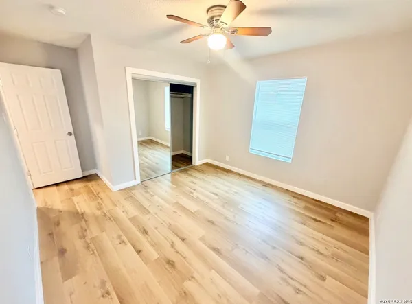 $2,575 | 1126 West Lullwood Avenue, San Antonio, TX 78201