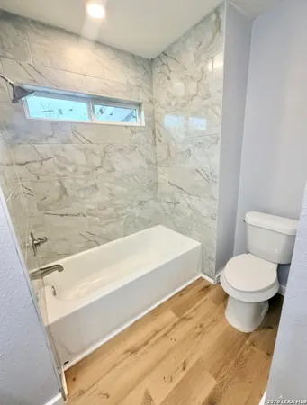 $2,575 | 1126 West Lullwood Avenue, San Antonio, TX 78201