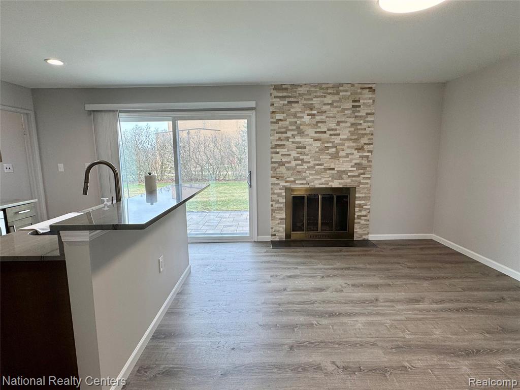 40684 Village Wood Road Novi, MI 48375 - Photo 10 of 23 Gallery Image 10