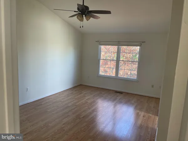 $3,300 | 13256 Coppermill Drive, Herndon, VA 20171