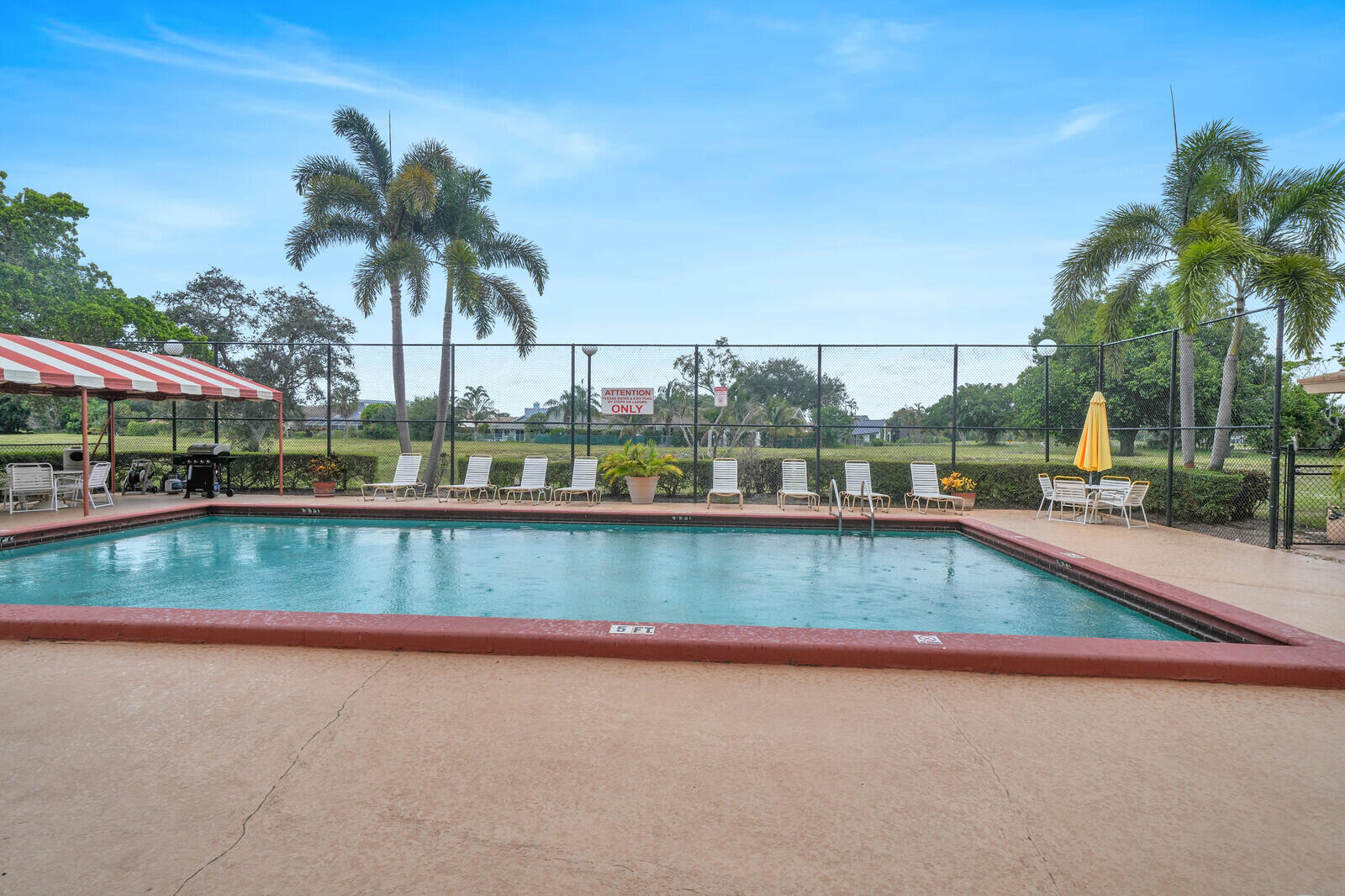 6461 Northwest 2nd Avenue, Unit 509 Boca Raton, FL 33487 - Photo 25 of 26 Community Pool