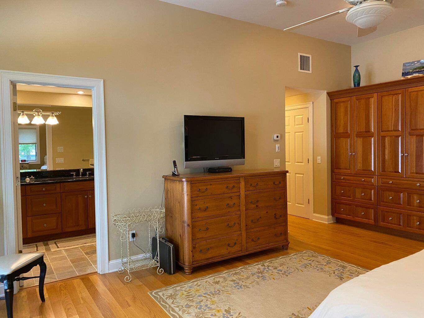44 Island View Road Hyannis, MA 02601 - Photo 24 of 33 a view of a livingroom with furniture