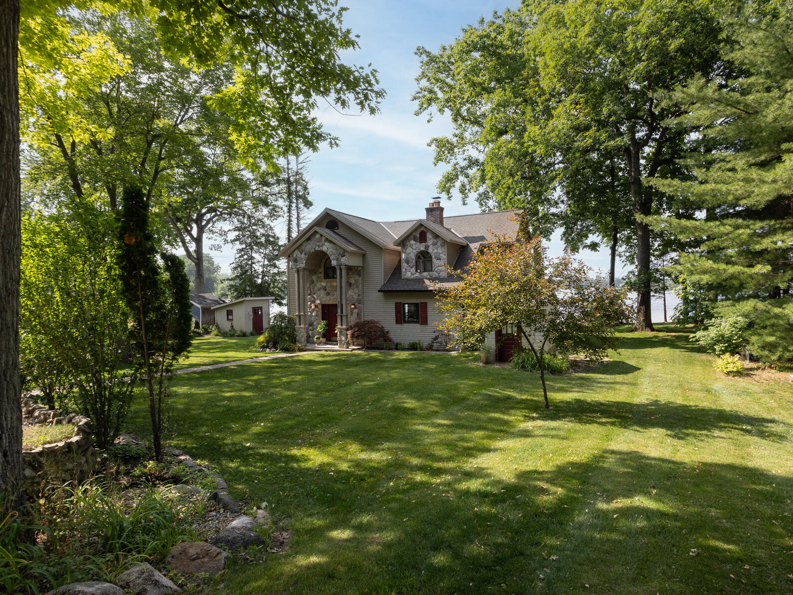 4461 Cordley Lake Road Pinckney, MI 48169 - Photo 6 of 98 0N0A1347-Edit