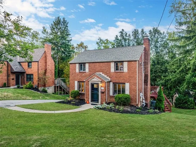 $350,000 | 1010 Greenlawn Drive, Mt. Lebanon, PA 15216