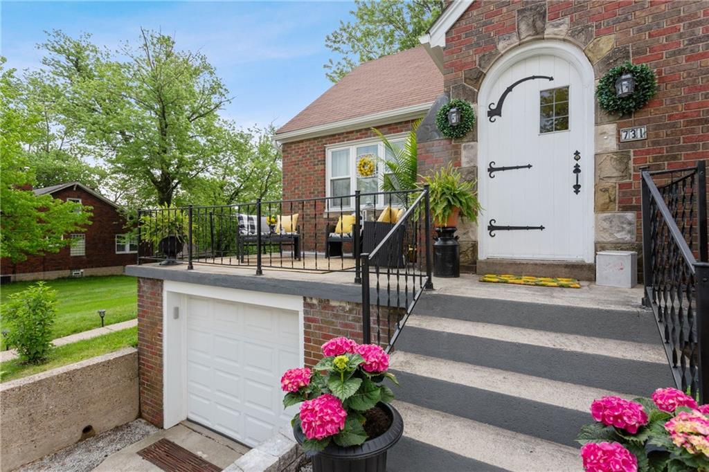 731 Wible Run Road Pittsburgh, PA 15209 - Photo 2 of 18