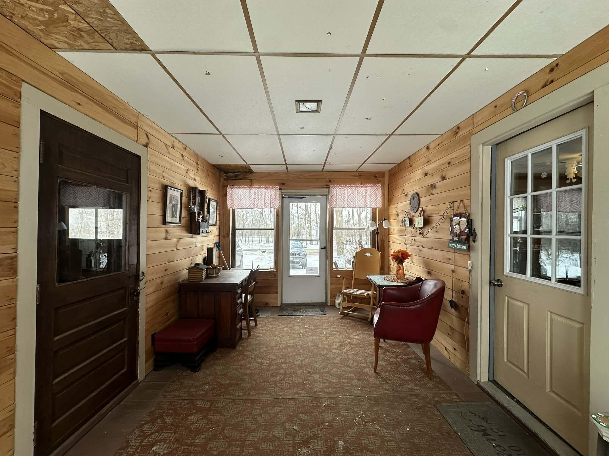 86 North 2nd Rangeway Oakland, ME 04963 - Photo 16 of 26 Mudroom