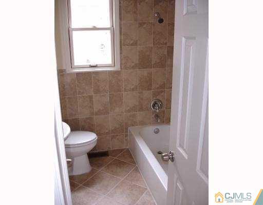 17 Simpson Avenue Edison, NJ 08817 - Photo 3 of 4 Gallery Image 3
