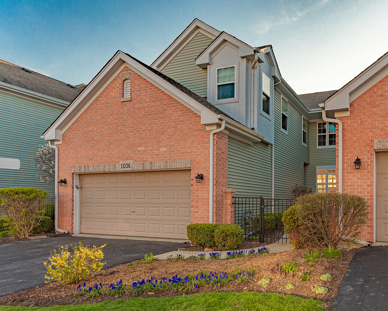 1036 Hummingbird Way Bartlett, IL 60103 - Photo 1 of 40