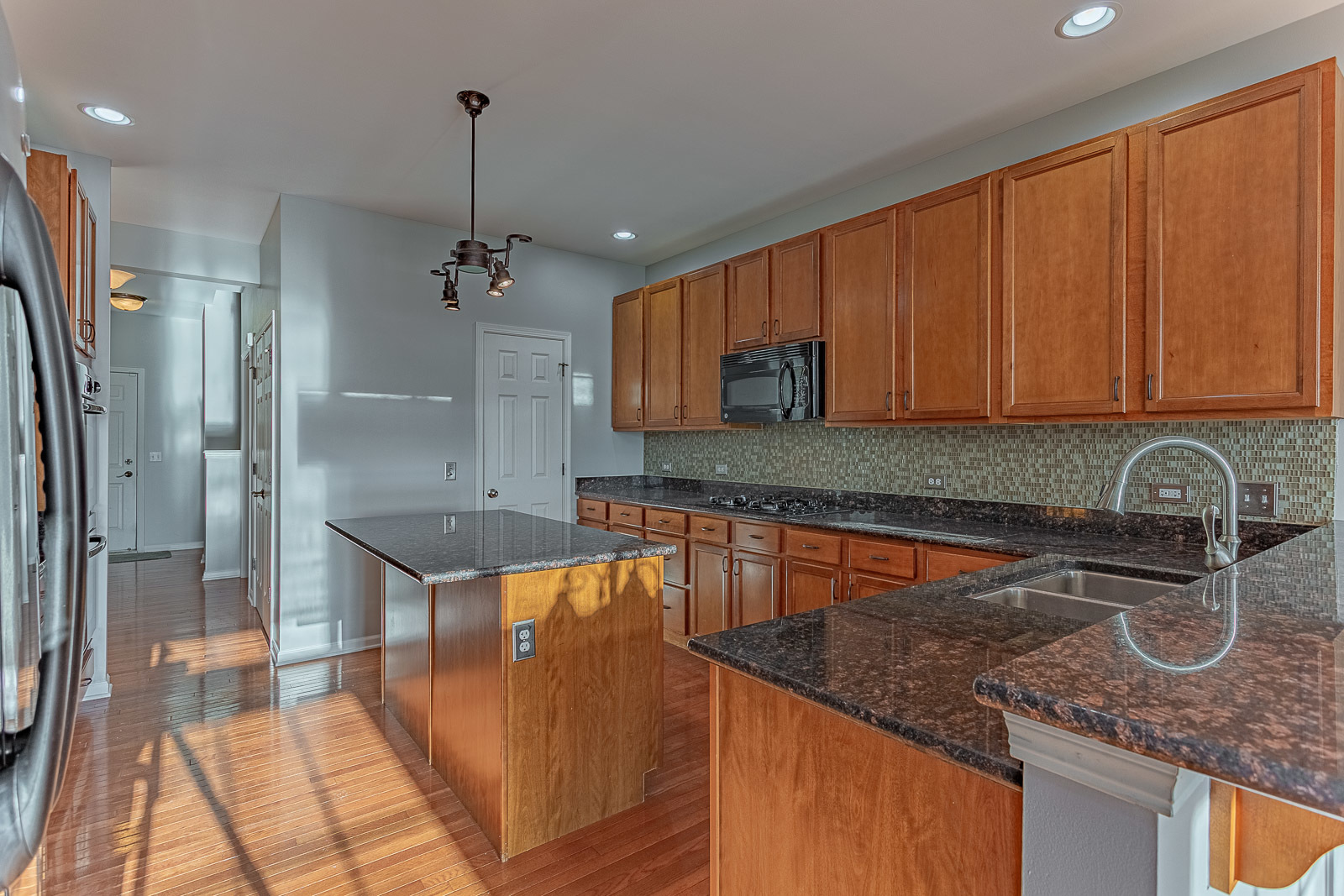 1036 Hummingbird Way Bartlett, IL 60103 - Photo 4 of 40