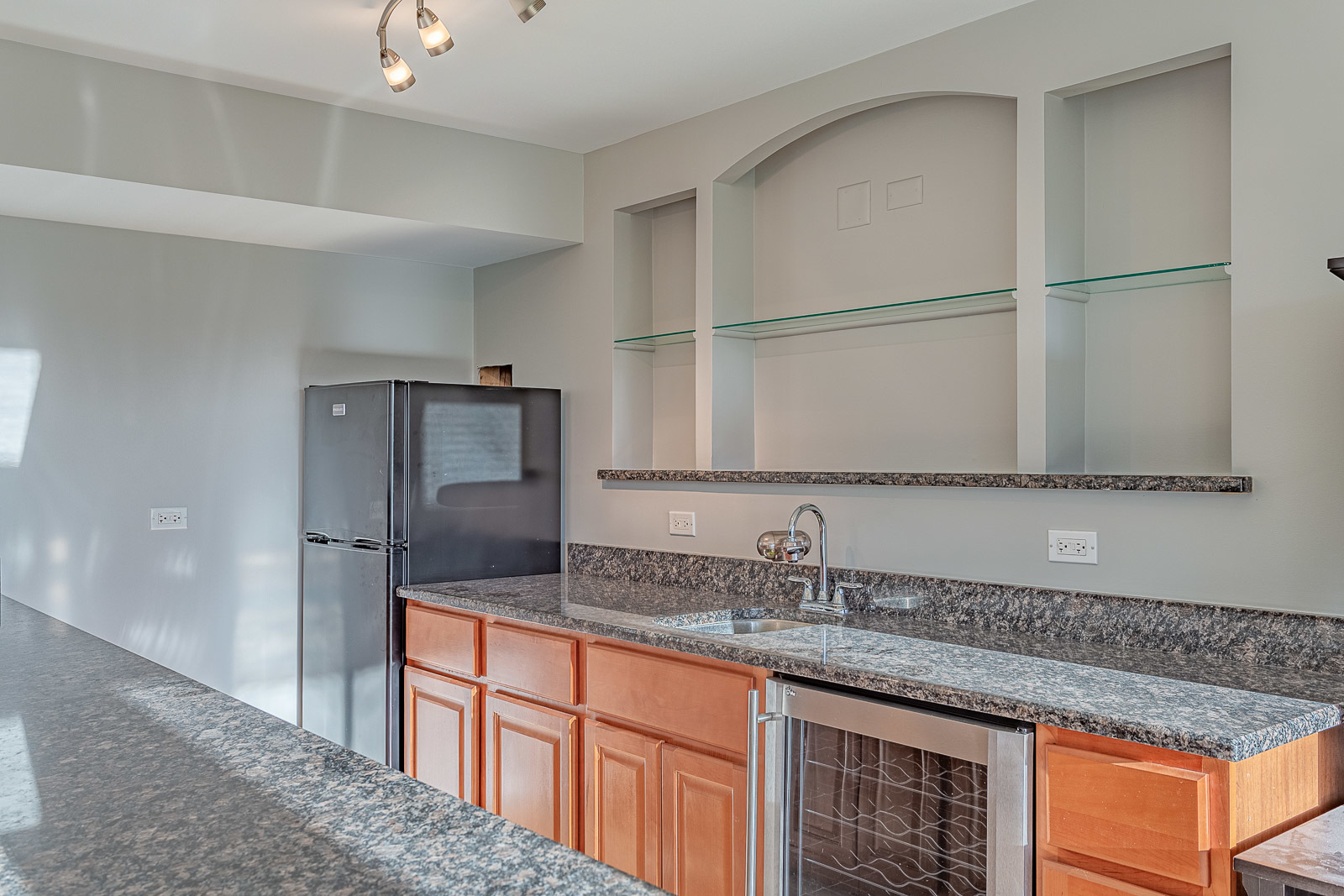 1036 Hummingbird Way Bartlett, IL 60103 - Photo 32 of 40