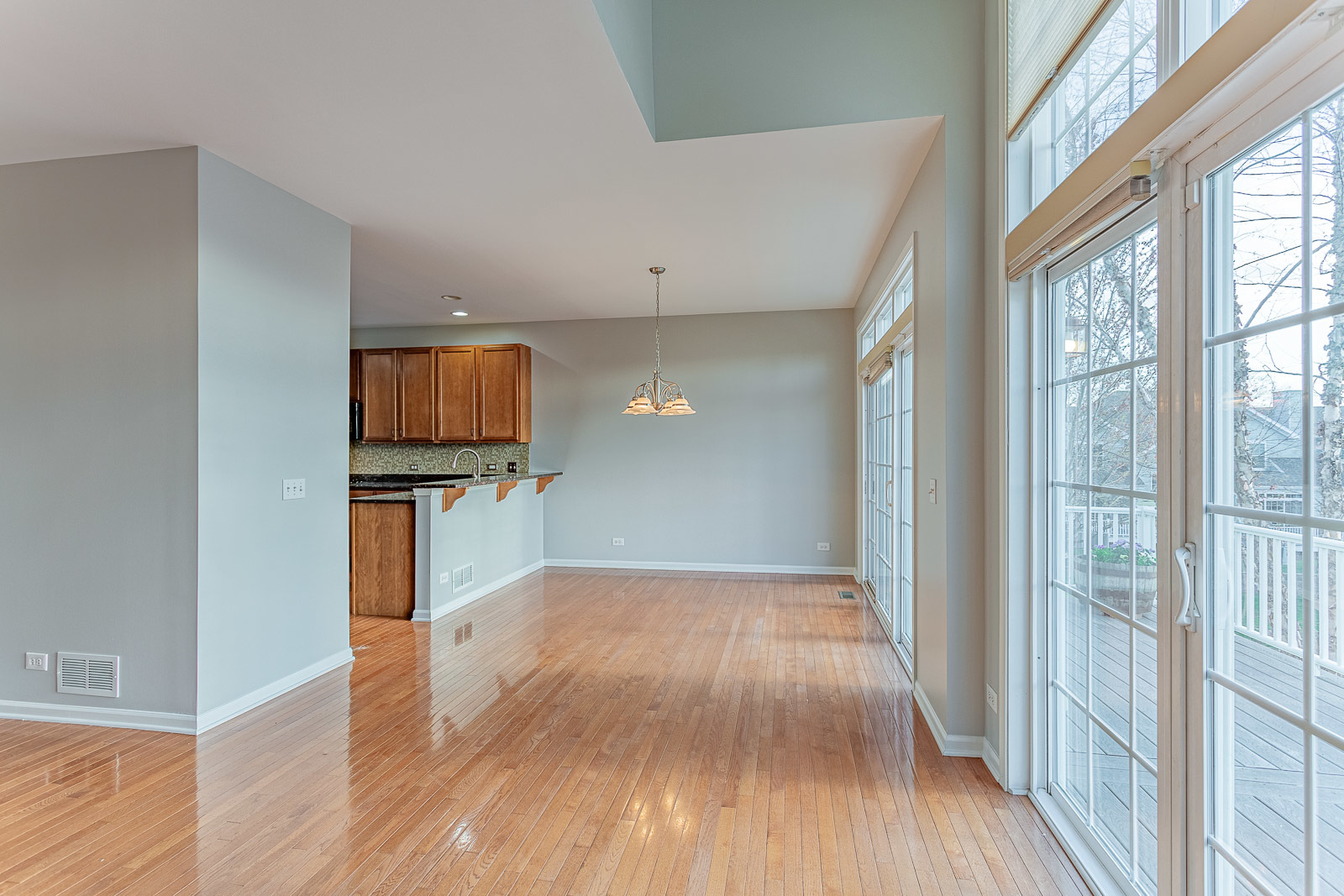 1036 Hummingbird Way Bartlett, IL 60103 - Photo 8 of 40