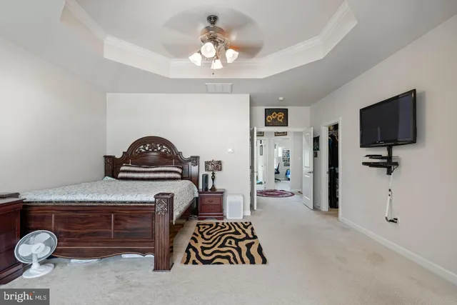 a view of a livingroom with furniture