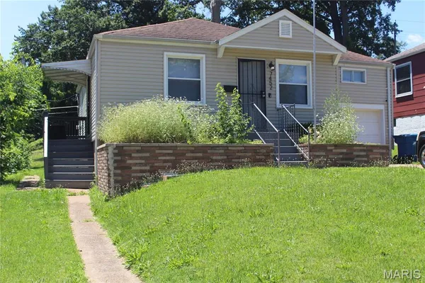 $79,900 | 7452 Esterbrook Drive, St. Louis, MO 63136