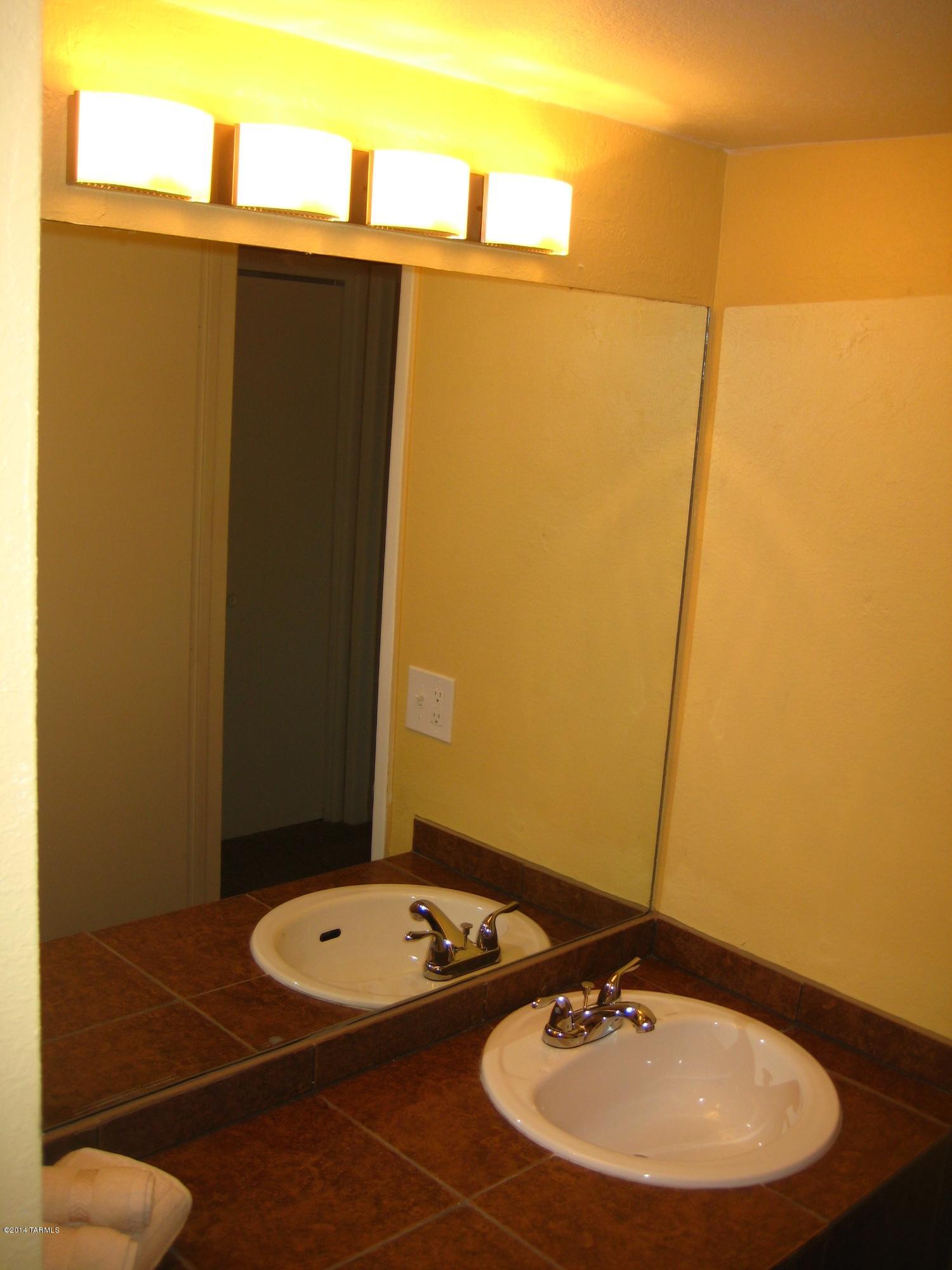 3428 North Eagle Road Tucson, AZ 85750 - Photo 38 of 47 Gallery Image 38